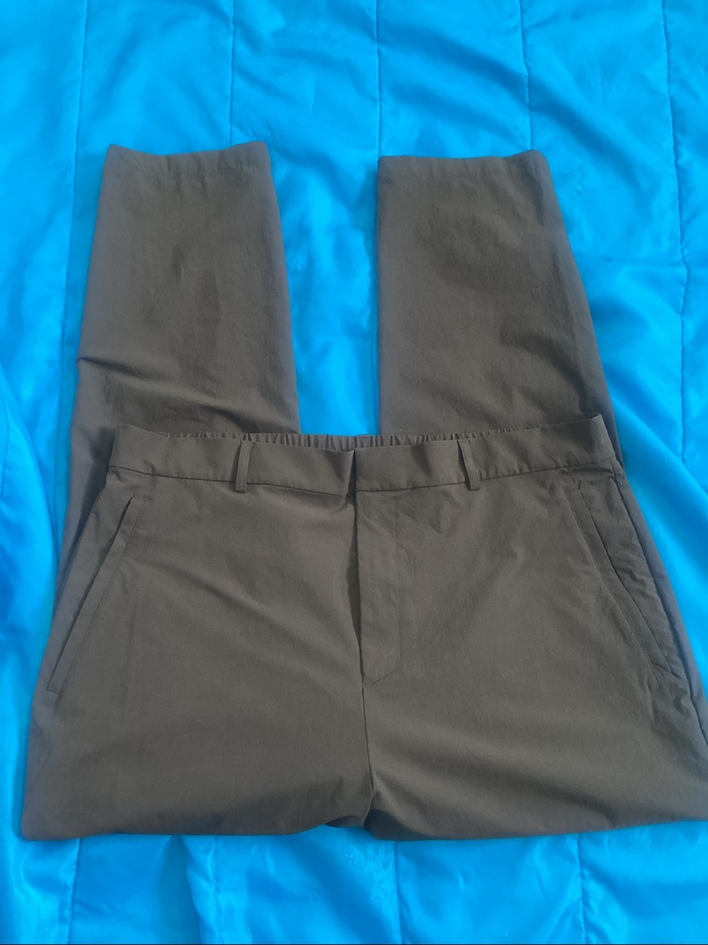 Alo pants - Picture 7 of 13